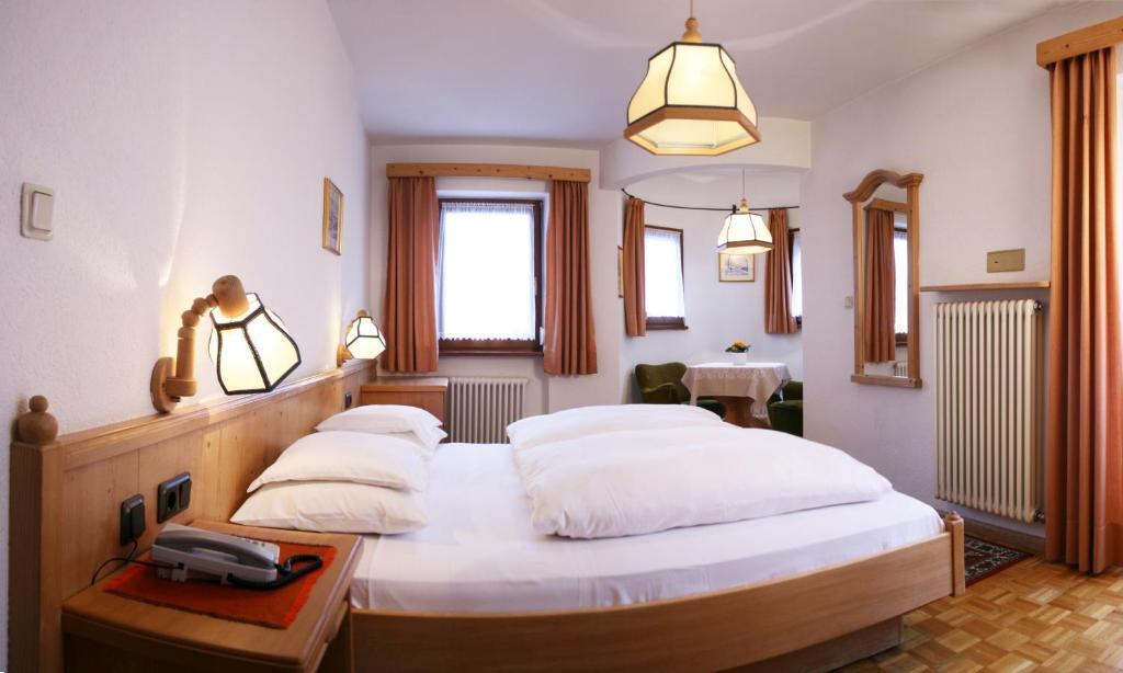 Hotel Dolomiti Madonna Ortisei Chambre photo